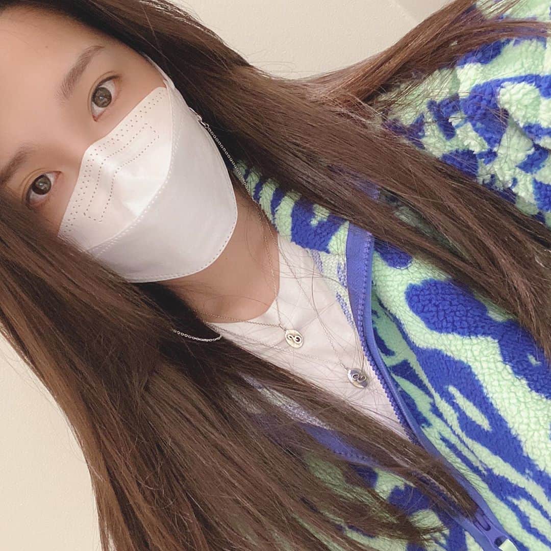 チョン・ウンジのインスタグラム：「뤠이디오🤍」