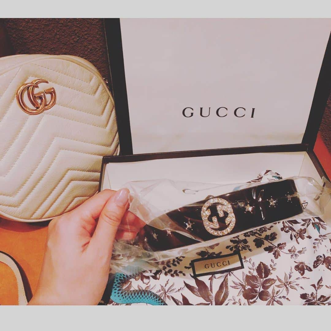 ちゃんもも◎さんのインスタグラム写真 - (ちゃんもも◎Instagram)「GUCCI屋さん🐈♡ 大切につける😢💝 #GUCCI #Lolawed」10月20日 12時42分 - xchanmomox