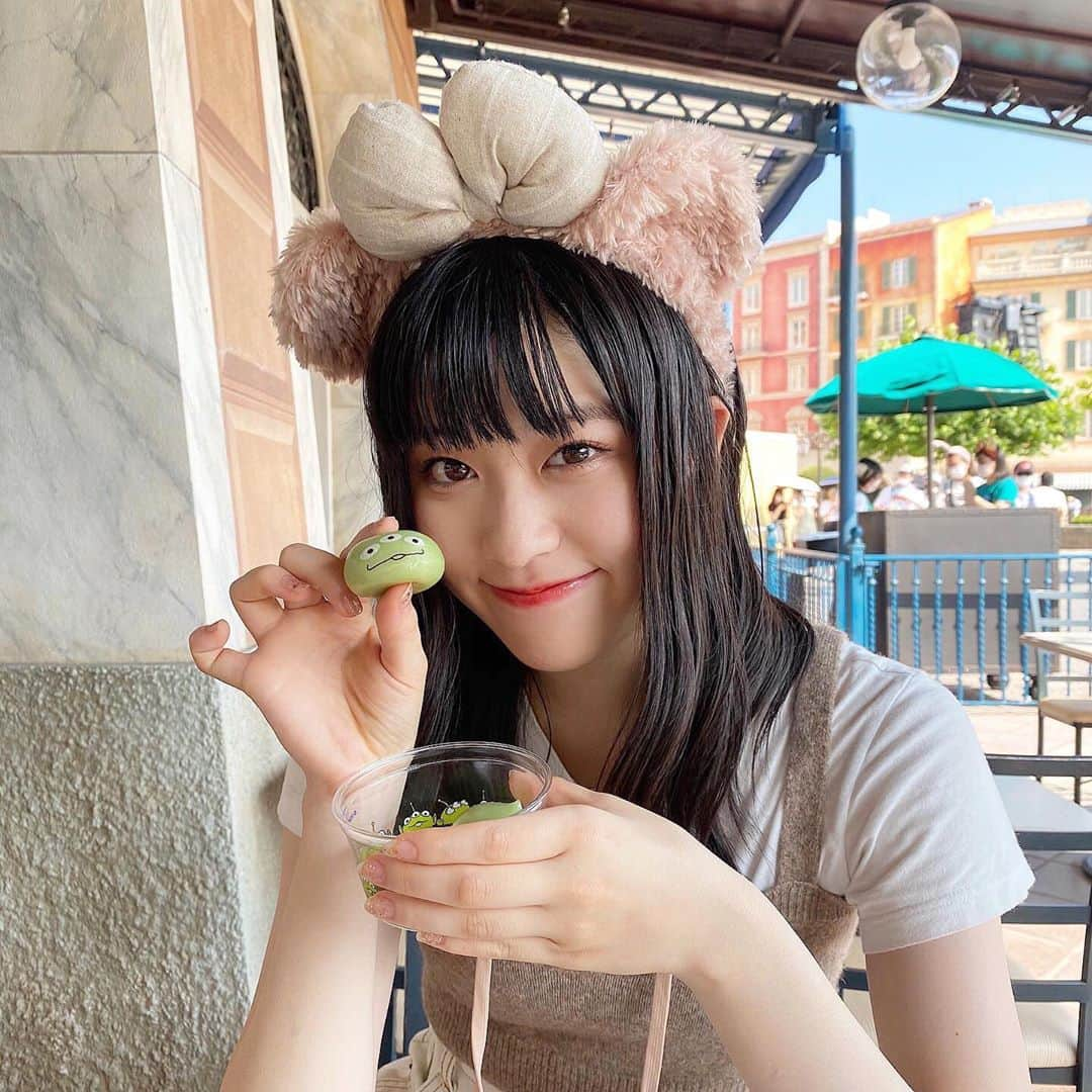 朝日奈芙季さんのインスタグラム写真 - (朝日奈芙季Instagram)「.﻿ リトルグリーンマン 🦖🦖﻿ ﻿ ﻿ 流行りに乗れてるかわかりませんが、﻿乗ってみました 😹﻿ ﻿ ﻿ チョコ味が一番好きです！❤︎﻿ ﻿ ﻿ #ディズニー投稿﻿ #続いちゃって﻿ #ごめんなさいっ﻿ #多分ラスト ！」10月20日 12時56分 - fuki_asahina_official