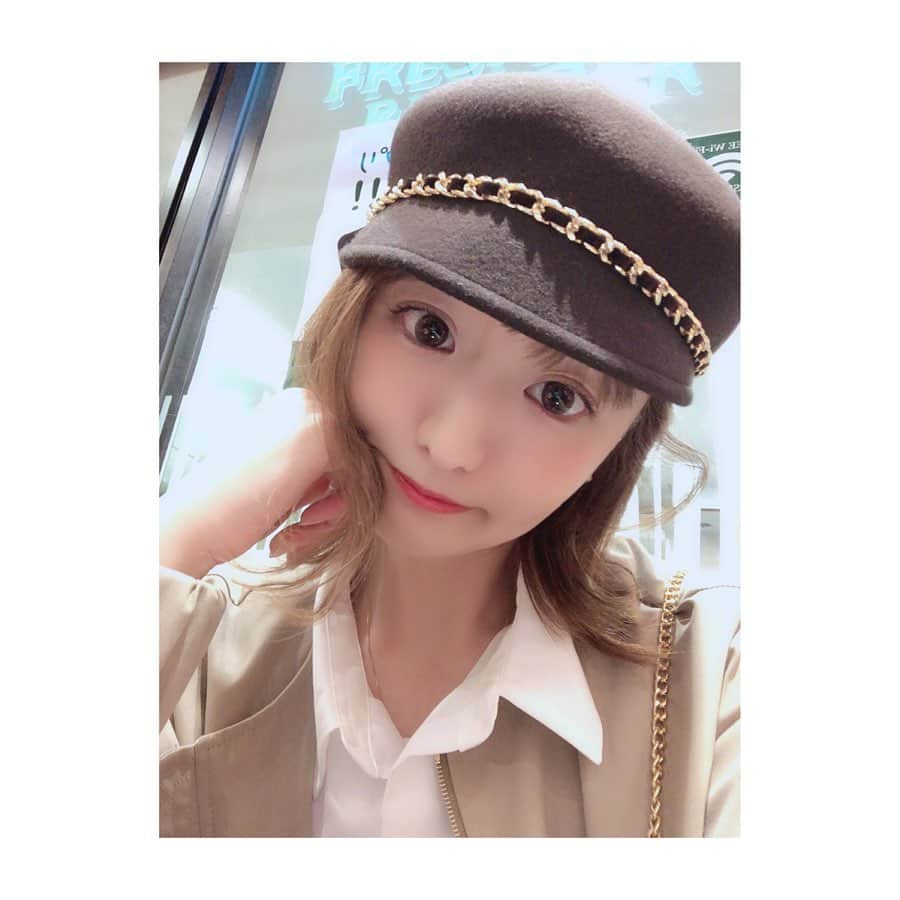 東なつ紀のインスタグラム：「軽井沢の帰りにアウトレット♡  #unitedarrows で🧢 ママに買ってもらった🛍♡」