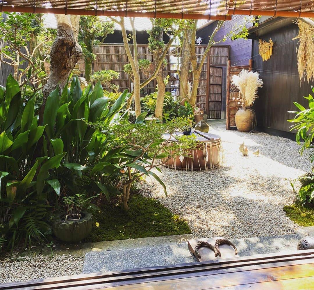 五箇公貴さんのインスタグラム写真 - (五箇公貴Instagram)「古民家　お庭も素敵。」10月20日 13時40分 - kimitakagoka