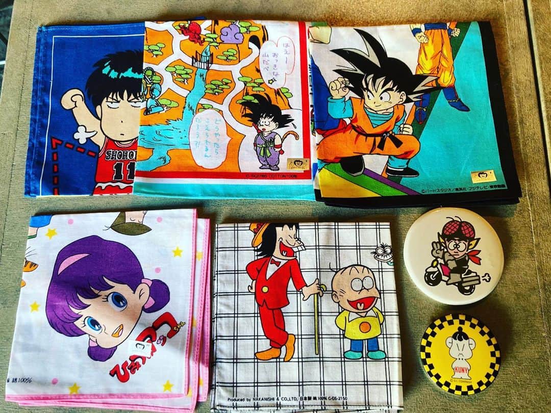 山田義孝のインスタグラム：「💥💥💥 バンドメンバーにあげよう。 いよいよ明日10月21日は デビュー11周年記念🎊 生配信ライブがあるよ✌︎ 新曲も唄うし懐かしい歌も唄うよ。 是非全国各地それぞれの場所から参加してほしい✌︎ 感謝を込めて素敵な時間にしよう。 #10月21日 #吉田山田11周年記念生配信ライブ #昭和の懐かしグッズ @jyuyonsai」