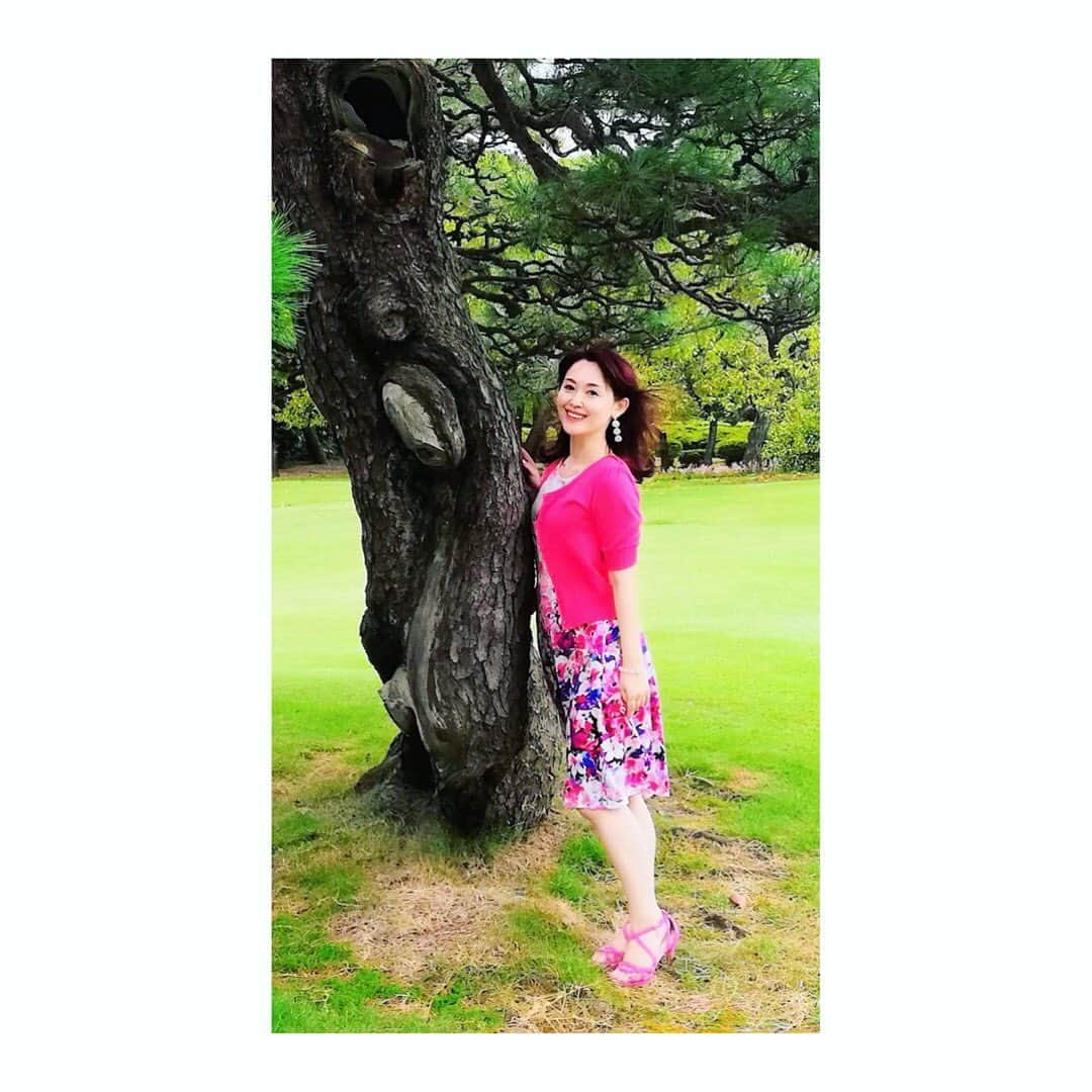 真野みづほさんのインスタグラム写真 - (真野みづほInstagram)「意識的に自然に触れる時間を取っていくことが、「高波動」を保つコツ🌳🌏💖✨ 都会に住んでる方は特に☺️✨  #波動  #高波動  #自然  #美人高波動術 #アナウンサー」10月20日 19時46分 - mizuhomano