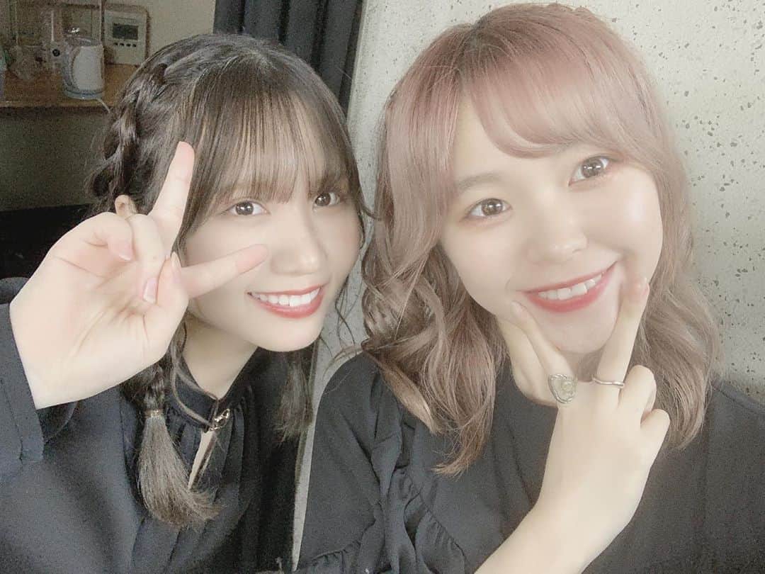 山本杏奈さんのインスタグラム写真 - (山本杏奈Instagram)「. . 沢山私のわがままを聞いてくれて有難う。 このメンバーだったから私は伸び伸びと自由にアイドルが出来たよ これからの人生にみんなが隣にいない事がすごく不安 でもこの先も皆が笑顔が溢れる幸せな人生をあゆめますように。🌱 .」10月20日 19時40分 - annachan_a