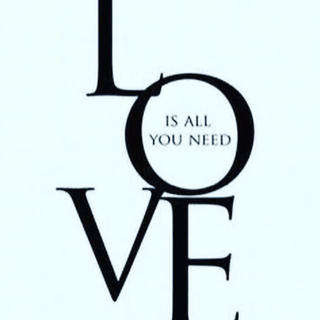 のインスタグラム：「#feelingoftheday」