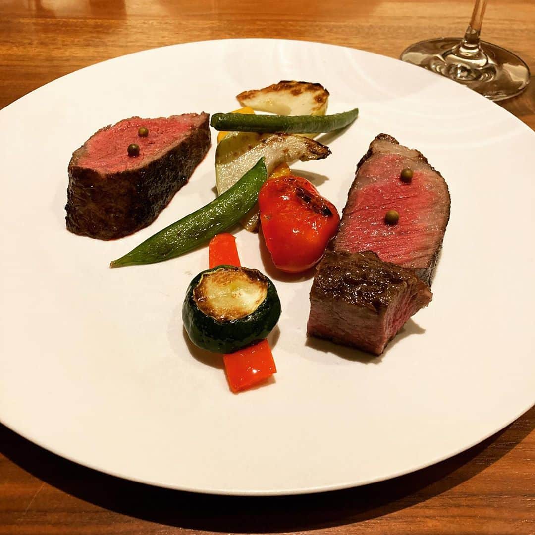桜井誠のインスタグラム：「サカエヤさんの併設レストラン、SAISIRで食事も楽しみました。 お肉は勿論の事、他のどのお皿もサーブされた時の香りが素晴らしい。味付けも優しく、素材の良さが引き立ちます。特に好みだったのが、モチッとした手打ちパスタ、ウンブリチェッリ。 マッシュルームのソースが香り高く、シンプルなのに奥深い素敵な一品でした。 美味しいものを気のおけない友人と食べる事が、一番リラックス出来る。大切な時間です。 #SAISIR」
