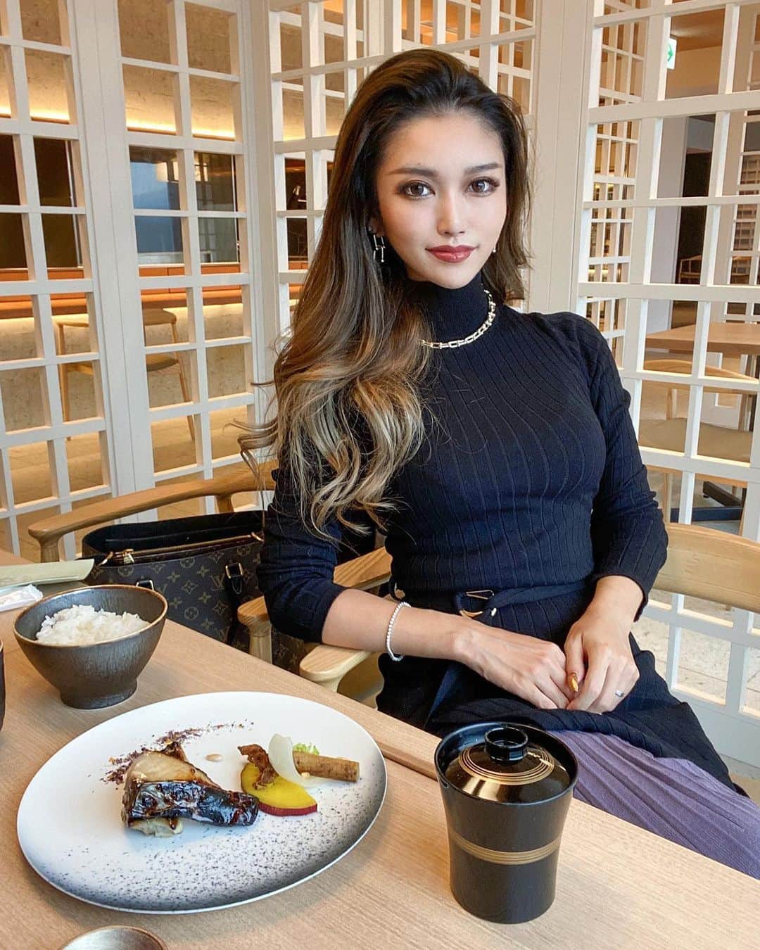 AYAMEのインスタグラム：「#lunch#hotellunch#longhair#japanesefood#blogger#bloggerlife#bloggerstyle#fashionnova#kobelettuce#オトナ女子#ホテルランチ」