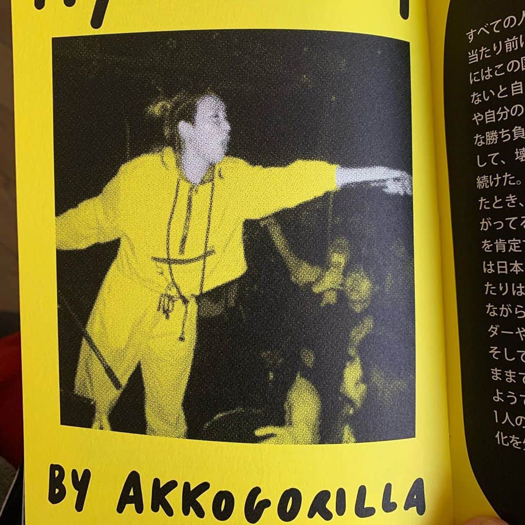 あっこさんのインスタグラム写真 - (あっこInstagram)「ジェンダー平等を目指すGUCCIのプロジェクト「CHIME FOR CHANGE」のZINEにて、私あっこゴリラがコラムを寄稿しました。  物凄い熱量のZINEです。わたしが出没するイベントなどでも無料配布するので、ほしい方は直接声かけてください〜❣️ #chimeforchange」10月20日 16時39分 - akkogorilla