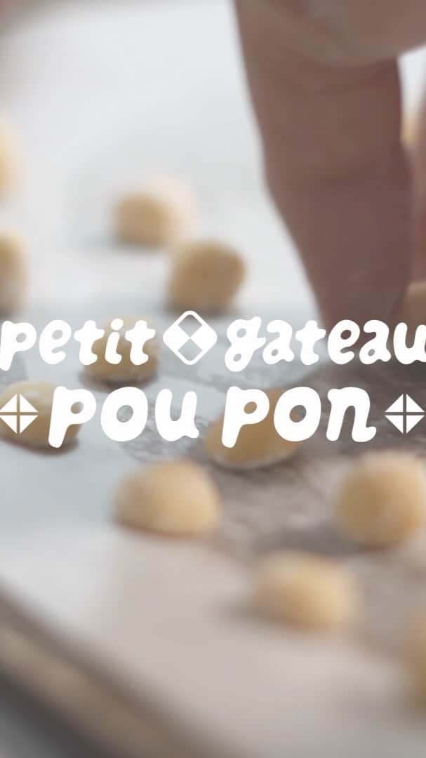 河相沙羅のインスタグラム：「インターネット販売でお菓子を売っているPetit Gateau Pouponのプロモーション映像を作らせていただきました。 気になる方は @petitgateaupoupon へ。  映像制作の依頼や相談はメッセージ又はメールにて承っております。  #petit gateau poupon #お菓子 #アレルゲンフリー #映像クリエイター #カメラ好きな人と繋がりたい #仕事依頼お待ちしてます」