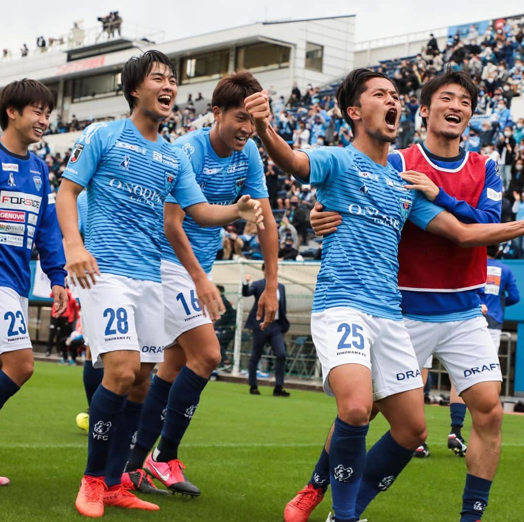 横浜FCさんのインスタグラム写真 - (横浜FCInstagram)「- 2020/10/18 vs FC TOKYO - #yokohamafc #横浜FC #RECORDTHEBLUE #JLEAGUE #Jリーグ」10月20日 17時52分 - yokohamafc_official