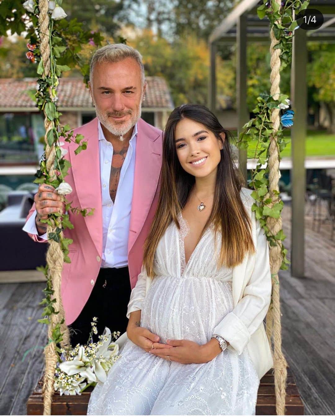 Outfits Selectionさんのインスタグラム写真 - (Outfits SelectionInstagram)「Baby Shower with our family. Small, but very special 💓 you are so loved already my little baby 🥰🙏🏽 @gianlucavacchi ❤️ ———— Baby Shower con la familia. Pequeño, pero muy especial 💓todos te amamos mi pequeña 🥰🙏🏽」10月20日 17時57分 - outfits.selection