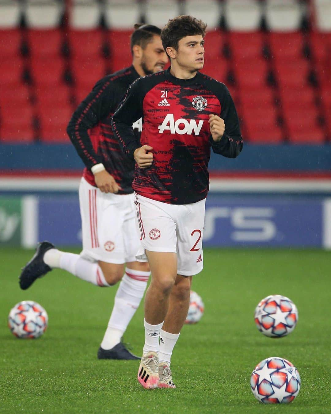 マンチェスター・ユナイテッドさんのインスタグラム写真 - (マンチェスター・ユナイテッドInstagram)「Focus up, Reds — a big 90 minutes lies ahead 😤✊ #MUFC #ChampionsLeague」10月21日 3時52分 - manchesterunited