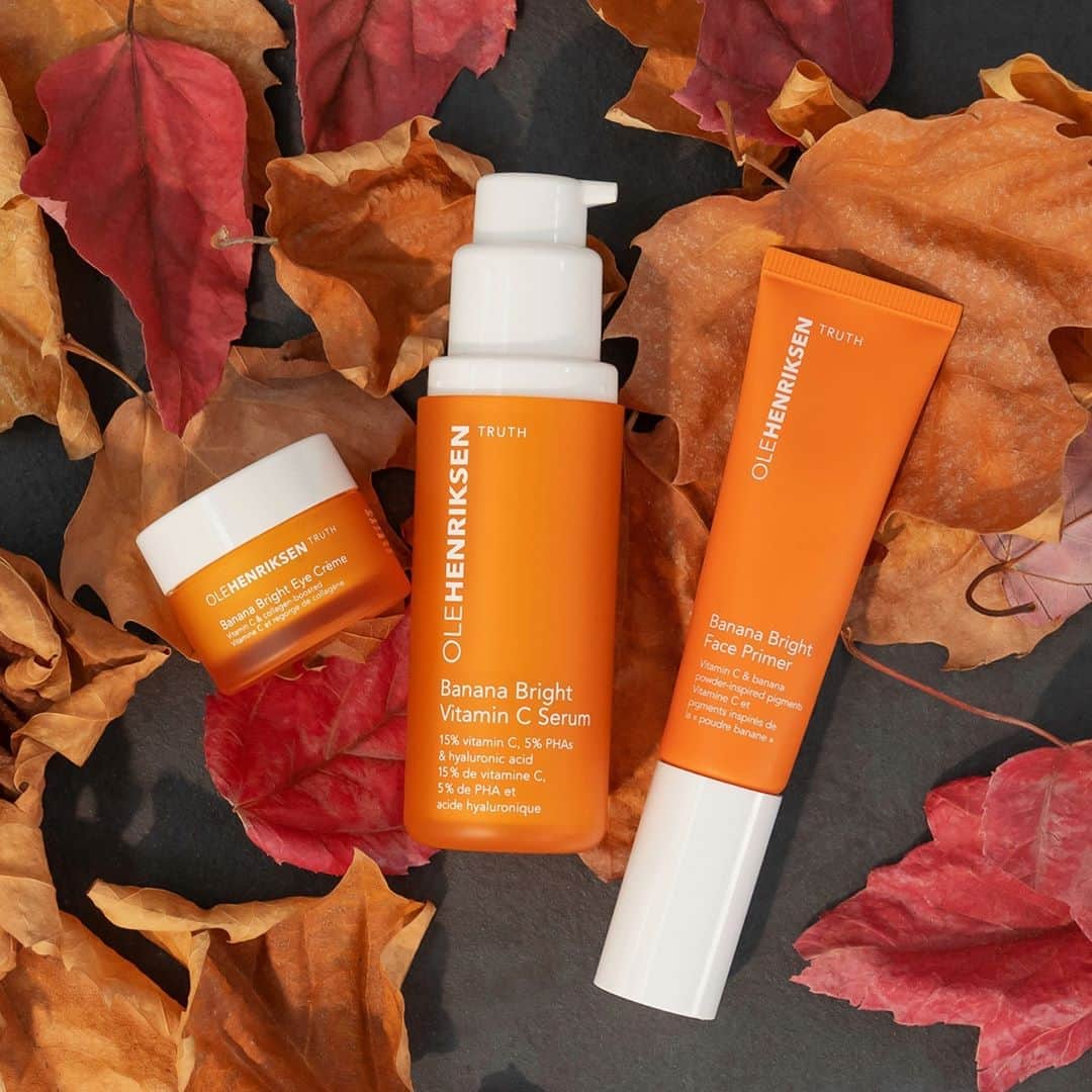 のインスタグラム：「Tell dry, flaky skin to LEAF 🍂👋🏾 Our Banana Bright collection is made with vitamin C to hydrate and brighten your skin (a must during fall!!!). Who else is ready to #FallForVitaminC with these three hydrating faves? Shop these at @sephora 😍」