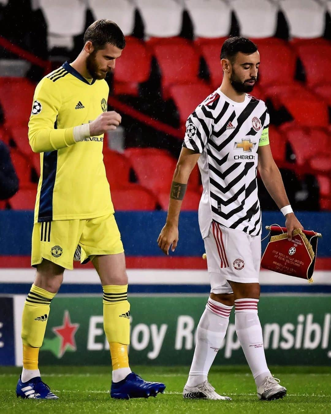 マンチェスター・ユナイテッドさんのインスタグラム写真 - (マンチェスター・ユナイテッドInstagram)「Your skipper for this evening... #BrunoFernandes! ©️ #MUFC #ChampionsLeague」10月21日 4時10分 - manchesterunited