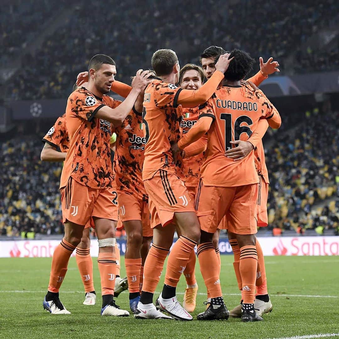 フェデリコ・ベルナルデスキのインスタグラム：「First Match, First Win ⚪️⚫️   #UCL #DynamoJuve #FinoAllaFine」