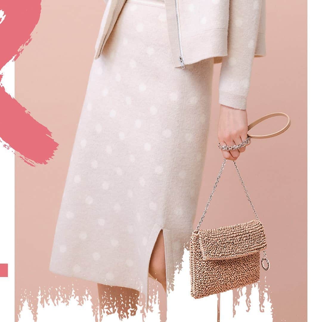 のインスタグラム：「Discover this flattering closet arranged by #ANTEPRIMA to give you the perfect set for a romantic date night. The subtle polka dots, elegant burgundy and vigorous pink are specially picked up for your selection!  #ANTEPRIMA #FW20 #FallWinter2020 #Classic #ReadyToWear #Style #Fashion #Italian #Luxury #InstaBag #Design #Lifestyle #Urban #Handcraft #アンテプリマ #패션」
