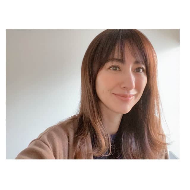 前田ゆかのインスタグラム：「朝夕飲む豆乳から作られる おからで今日は料理を作りました！  毎日出るおからを飽きないように料理やお菓子にし残ったら無理せず冷凍へ。  今日はがんもどき！  前回作った時よりはスムーズに お豆腐を半分におから半分ずつ ヘルシー具沢山。余ったらまた明日はお出汁に入れてスープにします！  そしてもう一品は、 たまに食べたくなる チキン南蛮も！  なつかしい 九州の味わい✨✨  #おうちごはん  #ばんごはんきろく  #soyfood #朝夕飲むと調子よい #大豆イソフラボン #maeyukareshipi」