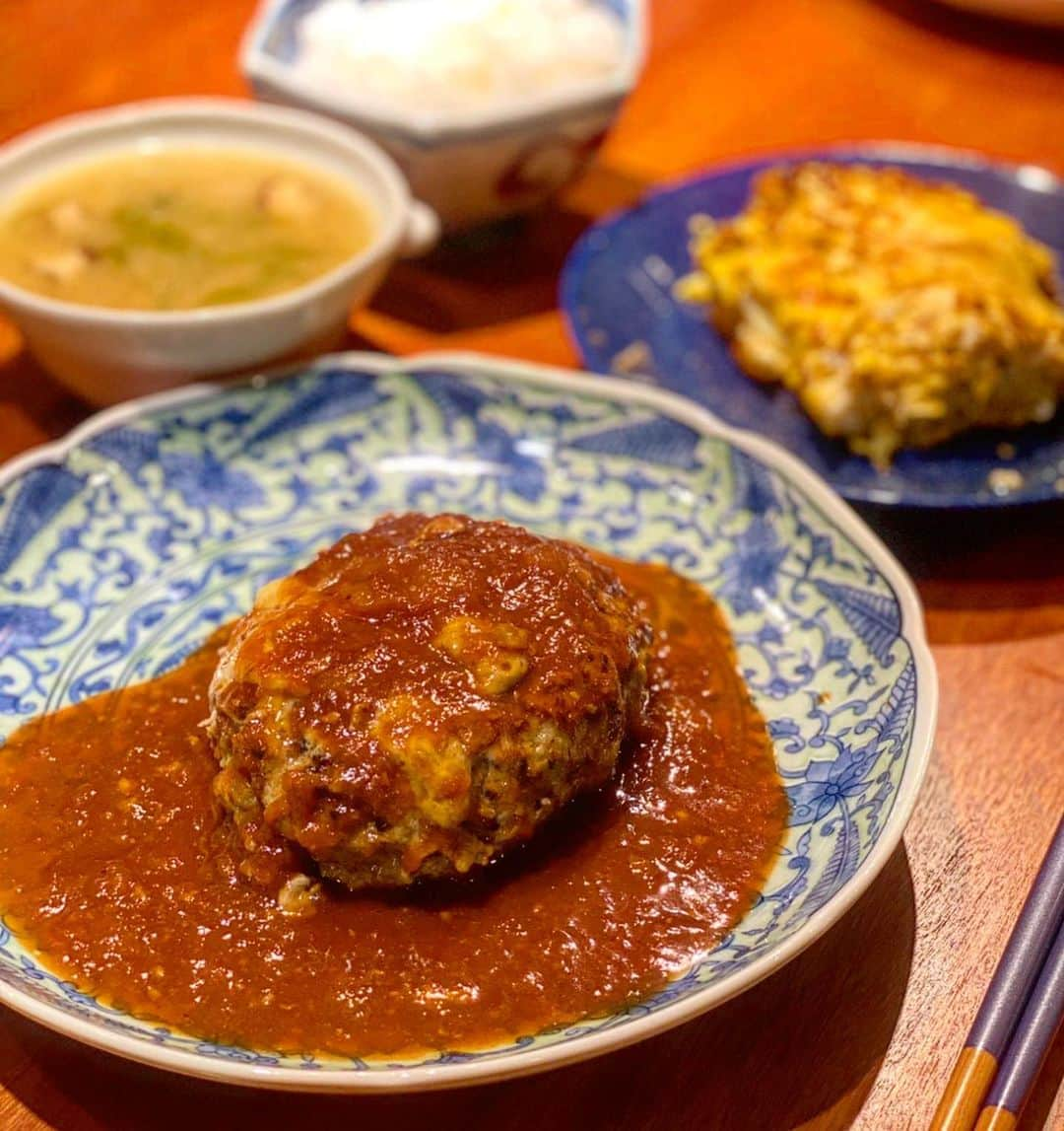 斎藤ちはるさんのインスタグラム写真 - (斎藤ちはるInstagram)「最近、妹が家で料理を作ってくれるのです😳😳 . 料理教室にも通っていない素人の妹なのですが、 冷蔵庫にあるものを使ってレシピを考えて、1人で作っています😳😳凄い . そしてとっても美味しい🤗凄い . . #母 も #父 も #姉 の私も #みんな #びっくり #献立 の作り方も #完璧 #家族  #みんな #大喜び #これからも宜しく . . #斎藤まりな @mari_sakura_  #斎藤ちはる#テレビ朝日#テレビ朝日アナウンサー#アナウンサー#テレ朝#食卓#家庭#家庭料理#妹作#いもうと#姉妹#バリエーション#豊か#美味しい#料理#料理教室#レシピ」10月20日 20時44分 - chiharu_saito_ex