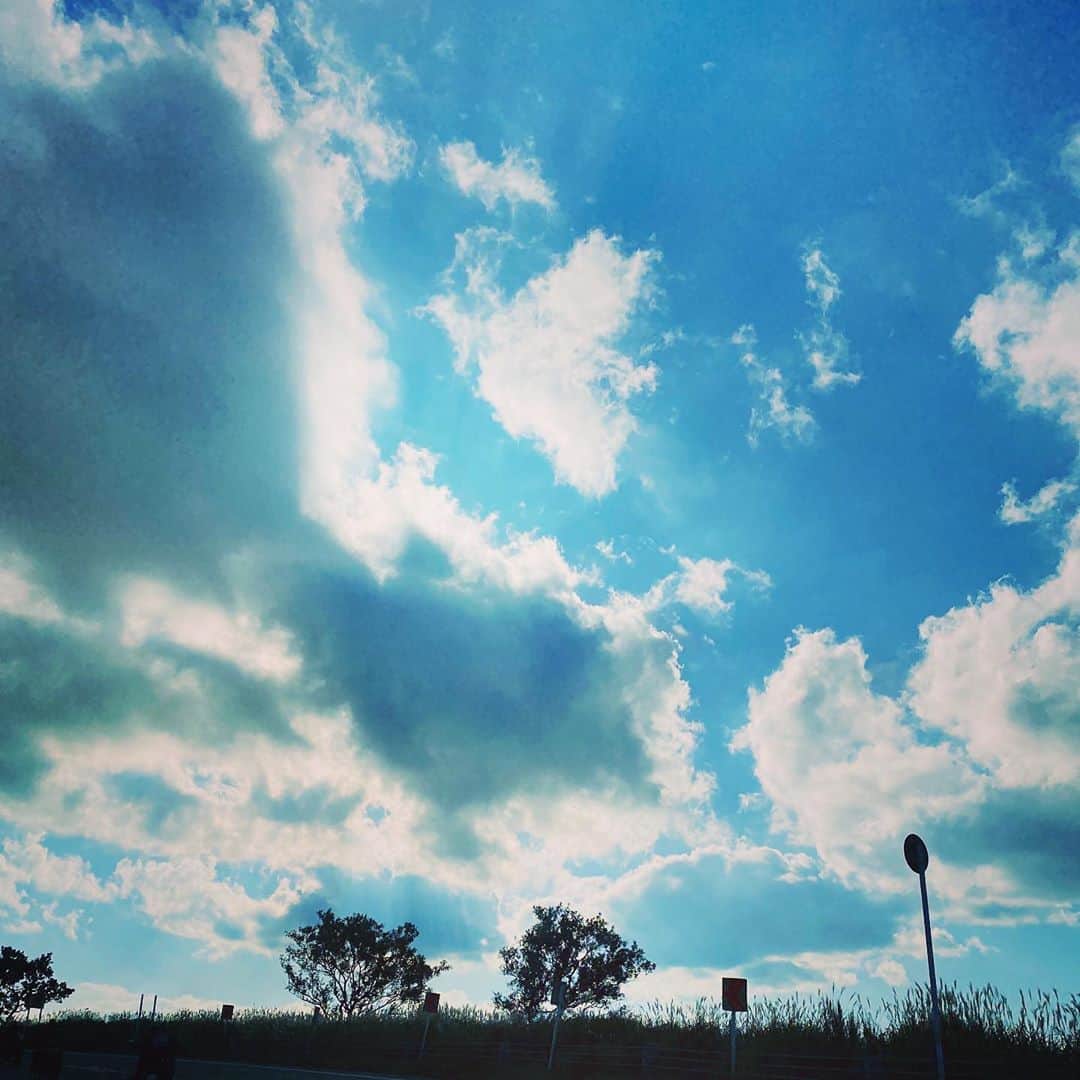 mikerr（ミカ）さんのインスタグラム写真 - (mikerr（ミカ）Instagram)「なんという景色をしてるんでしょう 初めての九州の清らかな絶景をお裾分けしますね」10月20日 20時59分 - mikerr_33