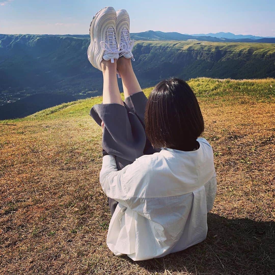 のインスタグラム：「なんという景色をしてるんでしょう 初めての九州の清らかな絶景をお裾分けしますね」