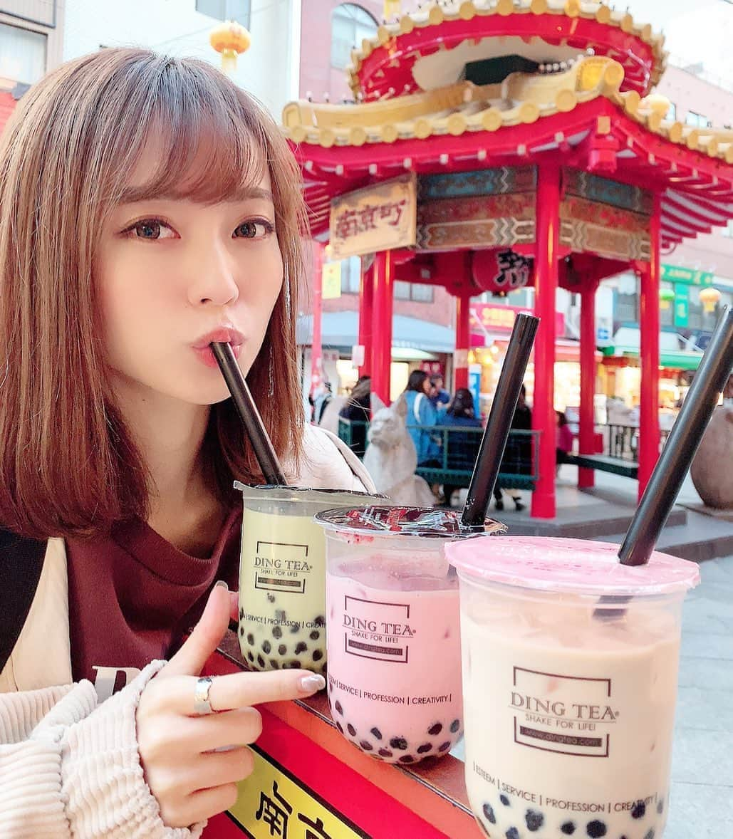 みき みーやんさんのインスタグラム写真 - (みき みーやんInstagram)「この時のタピオカおいしすぎたなー また飲みに行きたい🥤 @dingtea_jp  . ちょっと疲れが出てしもて バタンキューなってましたが 明日からすこーしずつ再開していきます🌿💕 . 投稿も疎かになってしまってて… すみません🥺♡ . ちゃんと投稿します。笑 （いいねでパワーをください👍🥺 . . #タピオカ#タピオカミルクティー #dingtea#神戸元町#あざとい系女子 #これじゃない感 #ナチュラルメイク#秋コーデ#ブラウンコーデ #コーデュロイジャケット#コーデ記録#たぴおか#たぴ#神戸グルメ#kobejapan#いちごみるく#甘党#gourmetfood #南京町#南京町食べ歩き#食べ歩きの旅#食べ歩き」10月20日 20時59分 - mi_yan0101