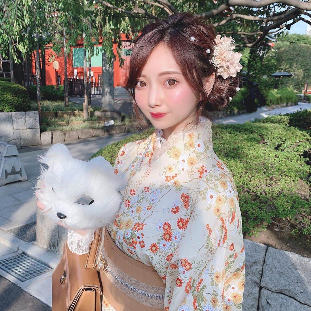 MAMIさんのインスタグラム写真 - (MAMIInstagram)「. ちょっと前に　@village_tokyo で 着物着せてもらったときの写真👘🧡📸 .  @tanrii97 ちゃんが全身秋っぽく コーディネート組んでくれたのが可愛すぎた…🍂🌾 .  . 髪飾りも全部可愛くて悩んだけど ヘアセットも相談しながら決められるし 他の着物も可愛かったからまた今度着たいな☺️ . . 最近インスタ投稿しなさすぎて いろいろ写真が溜まってく、、🥺笑 .  #浅草　#着物　#着物レンタル #和服 #villege  #雷門  #ヘアアレンジ　#ヘアセット#ヘアアレ#ビジョビ #photo #pic  #photography #make #followｍe #lfl #makeup #me #f4f #l4l #サロンモデル　#ootd #photooftheday #fff #like4like #follow4follow #ootd #instagood @b_b_j.j」10月20日 21時10分 - mami__1125