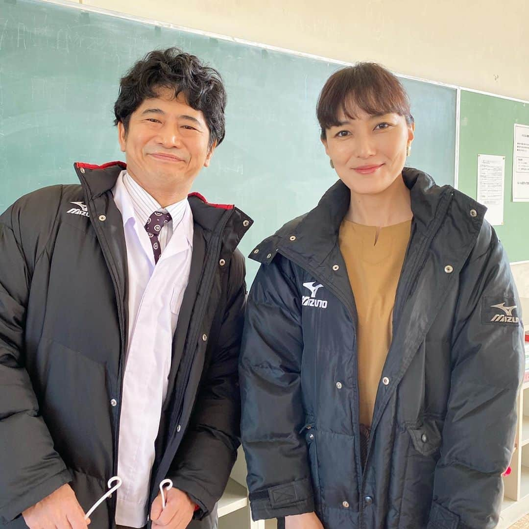 板谷由夏 さんのインスタグラム写真 - (板谷由夏 Instagram)「嬉しい再会 萩原聖人さん9年ぶり！ びびるわ、時の流れに。 元気にまた再会しましょうと別れました。 そろそろあたしは麻雀を覚えたい。 これ、本気。先生、お願いします。」10月20日 21時15分 - yukaitaya