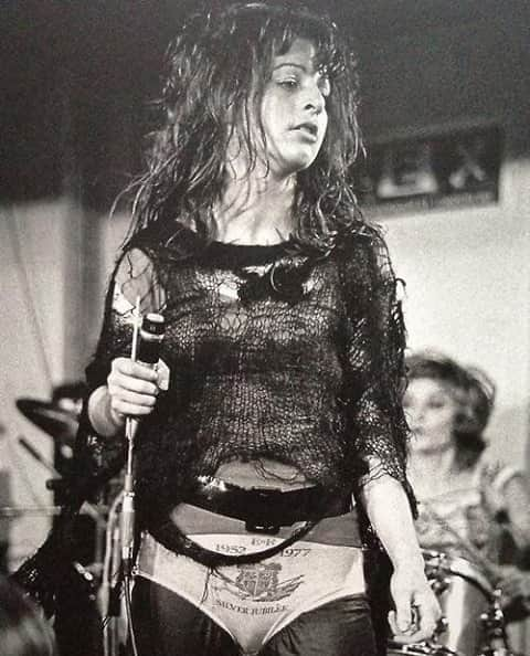 アンダーグラウンドさんのインスタグラム写真 - (アンダーグラウンドInstagram)「Remembering Punky Reggae Ari Up who left us too soon back in October 2010.⁠ ⁠ Together with Palmolive she founded the SLITS . The Slits were one of the foremost punk bands from 1976 to 1981 and were touring with The Clash in the early years.With the end of the Slits  Ari moved with her family to Indonesia, Belize and Jamaica. She Continued the songwriting , collaborating with the likes of Lee Scratch Perry, until her untimely death from breast cancer in 2010.⁠ ⁠ In the words of  fellow band member Viv Albertine "Ari was the most dynamic woman I have ever known,"⁠ ⁠ #ariup  #theslits  #womeninmusic⁠ ⁠」10月20日 21時15分 - resul80k2