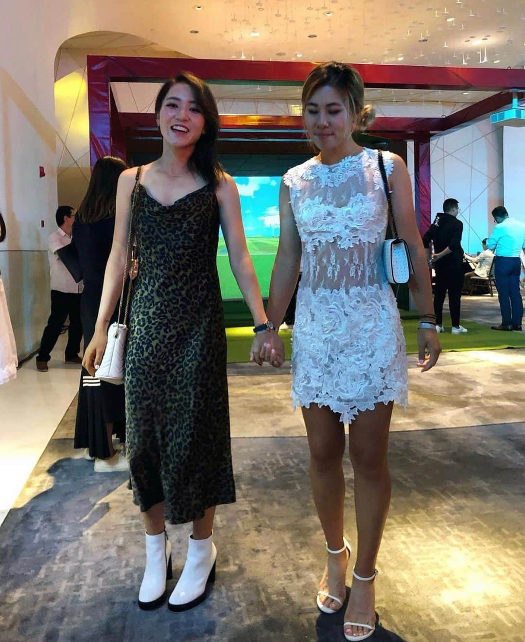 リディア・コさんのインスタグラム写真 - (リディア・コInstagram)「Happy birthday my sister @daniellekang 💕time has flown by so quick since we first met at the 2011 US Women’s Am! Always lucky to have such an awesome sis like you! Love youuu 😘」10月20日 21時31分 - lydsko