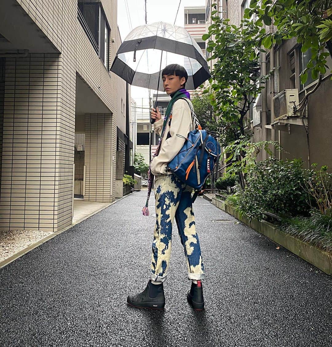 Noah（ノア）さんのインスタグラム写真 - (Noah（ノア）Instagram)「Highly constructive, Firmly durable yet Charmingly stylish @bally  Slip on and slide into The Winter Wonderland in a Swiss way ☃️  #TaikiNoah#Bally#Astepahead #BallyCollective#BallyCurling」10月20日 21時41分 - noah_bbb