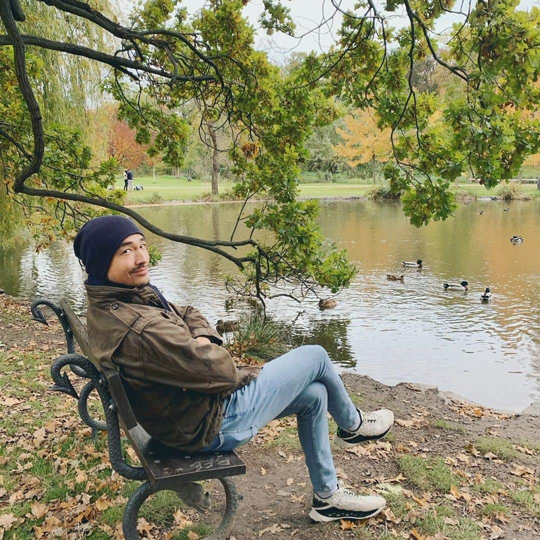 ダニエル・ヘニーさんのインスタグラム写真 - (ダニエル・ヘニーInstagram)「Enjoying a day off in Stromovka...one of Prague’s most beautiful parks:)」10月20日 22時13分 - danielhenney