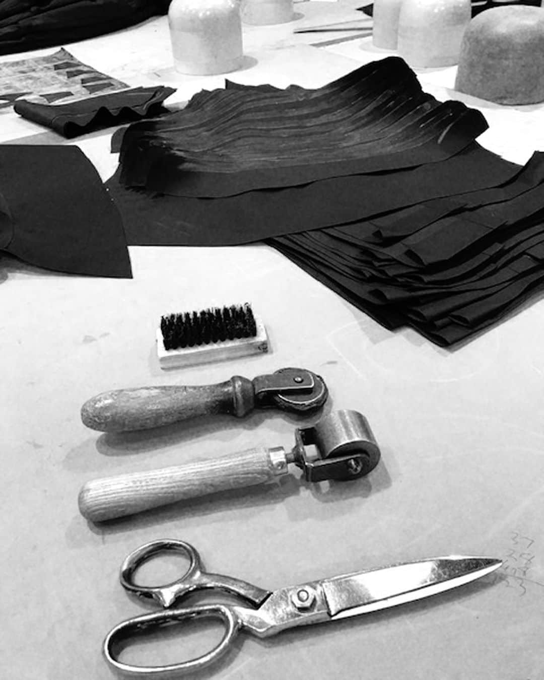 ウォントのインスタグラム：「The tools of the trade.  The atelier at @hancock_scotland.  #wantlesessentiels #worldofwant」