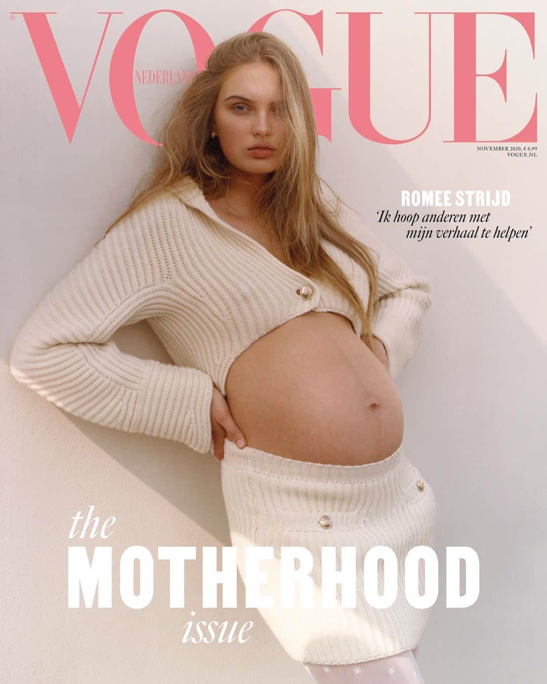 ロミー・ストリドのインスタグラム：「So grateful to be able to share the @nlvogue cover with my little one 💕The Issue is entirely dedicated to motherhood and a true ode to all women - with or without kids 🙏🏼」