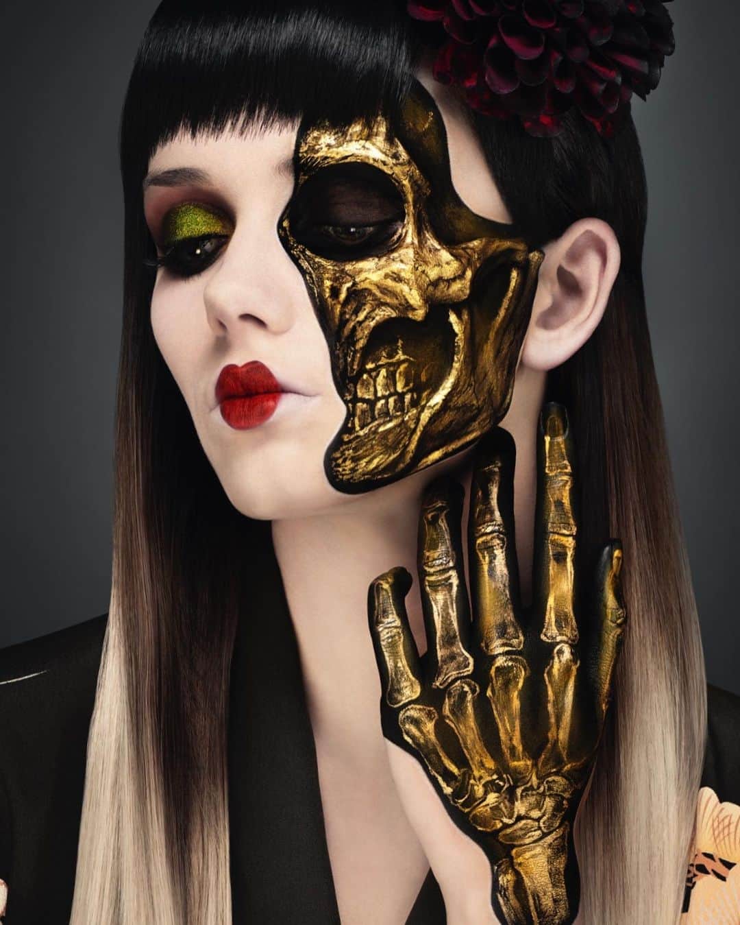 Amazing JIROのインスタグラム：「#reposting some of my past skull artwork since #halloween is approaching! ． Art Direction & Photo by Jonas Leriche @jonasleriche  model : @lola.alc  ． #amazing_jiro #jonasleriche #repost #halloweenmakeupideas #halloweenmakeup #halloweenlook #halloweencostume #makeupideas #horrormakeup #scarymakeup #spookyseason #darkmakeup #facepaint #makeup #sfxmakeup #skullmakeup #skull #makeupart #artisticmakeup #creativemakeup #art #リポスト #ハロウィン #ハロウィンメイク #メイク #フェイスペイント #スカル #アート」