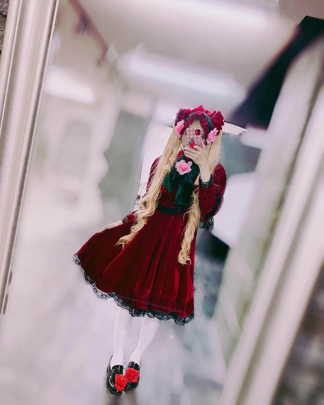 優月心菜さんのインスタグラム写真 - (優月心菜Instagram)「トレンドに入ってたから再掲  #ローゼンメイデン #薔薇乙女 #真紅 #rozenmaiden  #shinku #cosplay #japaneseanime」10月20日 23時08分 - yuzuki_cocona