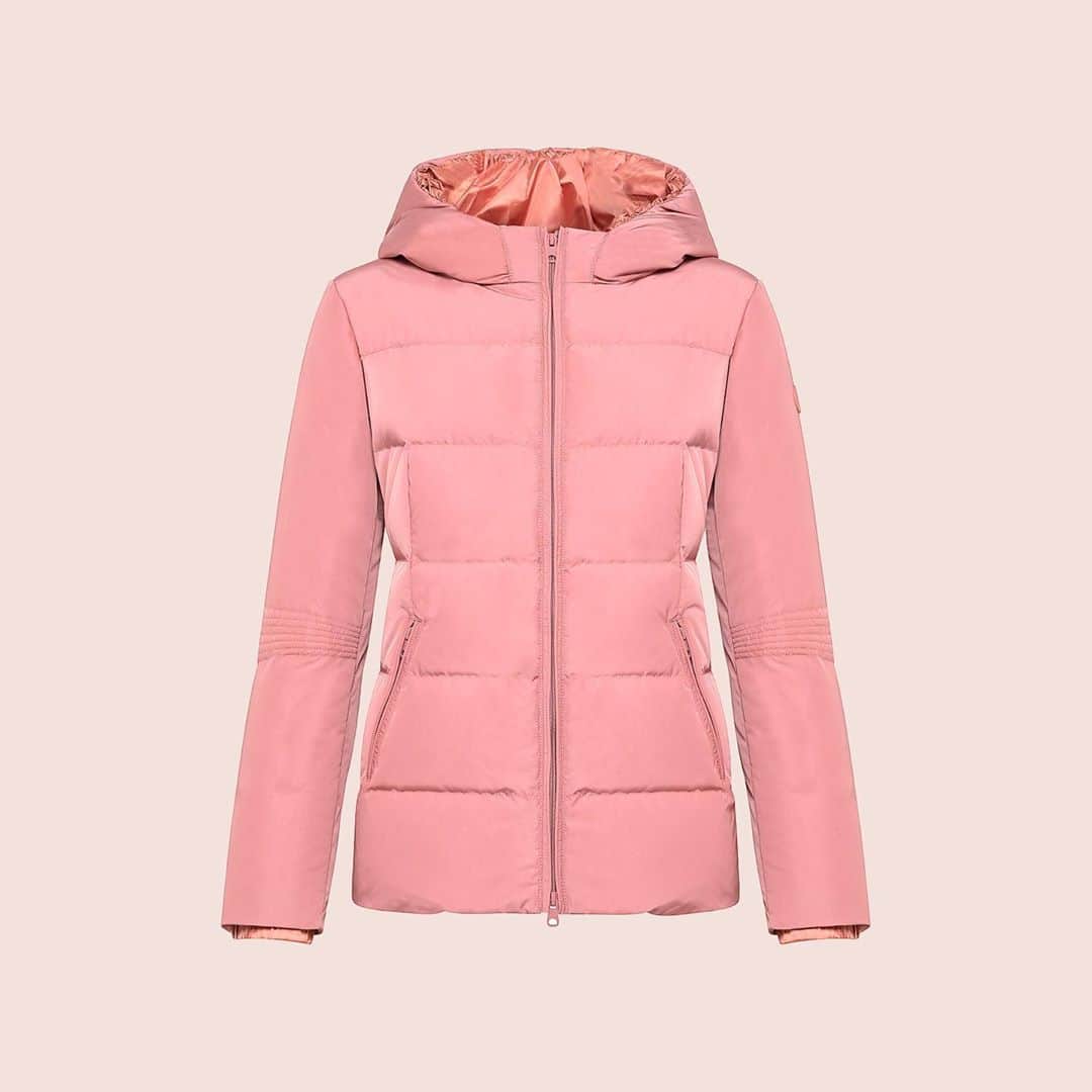 のインスタグラム：「RODONITE • Geospirit 4Elements #fire #water #air #earth #geospirit #fallwinter2020 #newcollection #fashion #fw20 #womancollection #fw20lookbook #winterjackets #geospirit4elements」