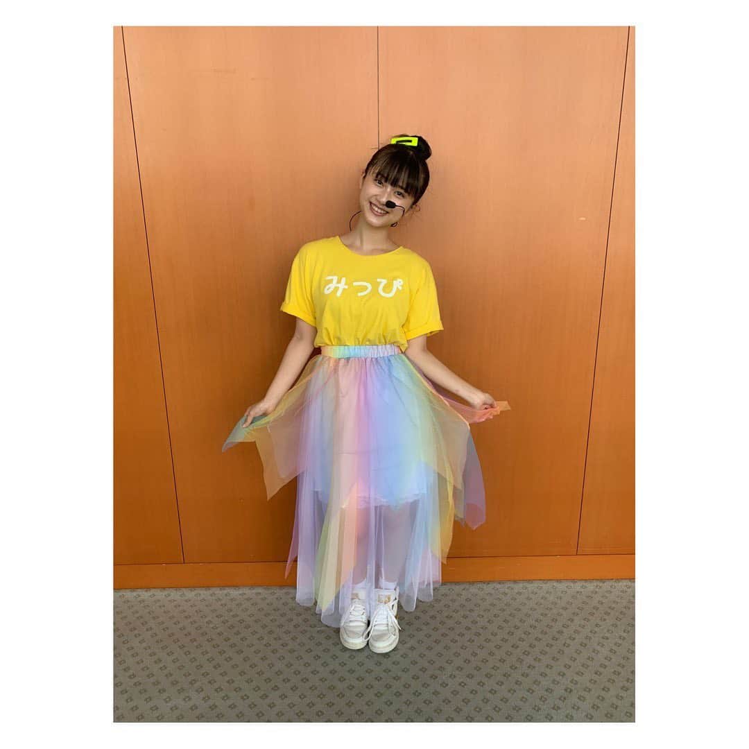 桜井美里さんのインスタグラム写真 - (桜井美里Instagram)「・﻿ ﻿ ﻿ 「この恋あたためますか」﻿ みなさん見てくれましたか？﻿ ﻿ ﻿ こうしてドラマに出演できてすごく嬉しい！！﻿ ﻿ ﻿ ちなみに私のメンバーカラーは黄色でした💛﻿ ﻿ ﻿ また良いお知らせができるといいな😊﻿ ﻿ ﻿ ﻿ #ukka #Cupid﻿ #この恋あたためますか﻿ #恋あた﻿ #それは月曜日の9時のように﻿ ﻿」10月20日 23時12分 - mippi__0418