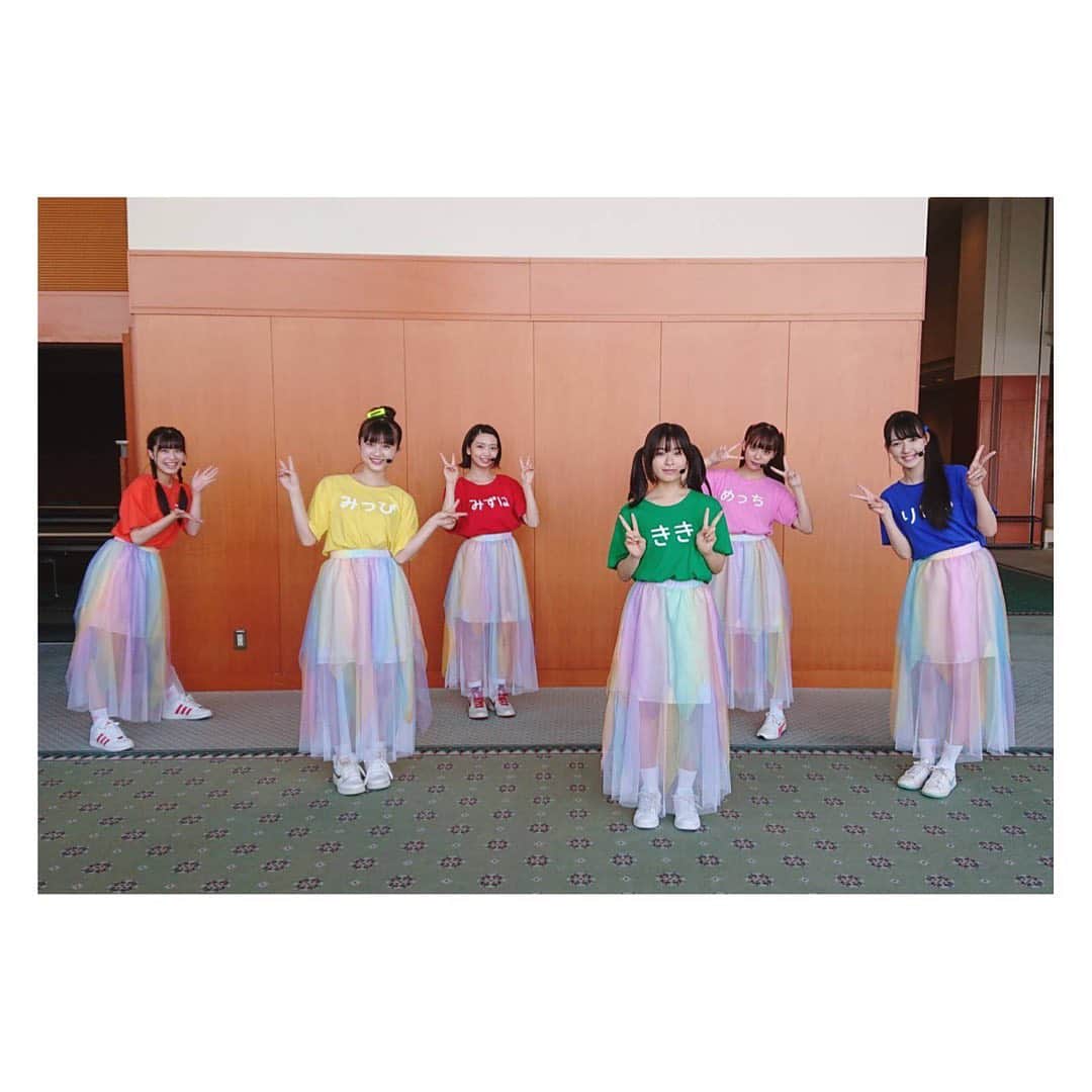 桜井美里さんのインスタグラム写真 - (桜井美里Instagram)「・﻿ ﻿ ﻿ 「この恋あたためますか」﻿ みなさん見てくれましたか？﻿ ﻿ ﻿ こうしてドラマに出演できてすごく嬉しい！！﻿ ﻿ ﻿ ちなみに私のメンバーカラーは黄色でした💛﻿ ﻿ ﻿ また良いお知らせができるといいな😊﻿ ﻿ ﻿ ﻿ #ukka #Cupid﻿ #この恋あたためますか﻿ #恋あた﻿ #それは月曜日の9時のように﻿ ﻿」10月20日 23時12分 - mippi__0418