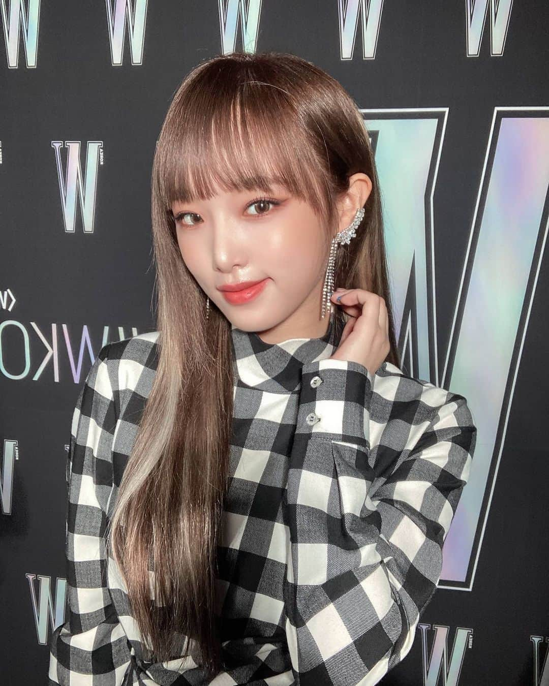 IZ*ONEさんのインスタグラム写真 - (IZ*ONEInstagram)「@wkorea #LoveYourW  #예나 #イェナ #IZONE #아이즈원 #アイズワン」10月20日 23時17分 - official_izone