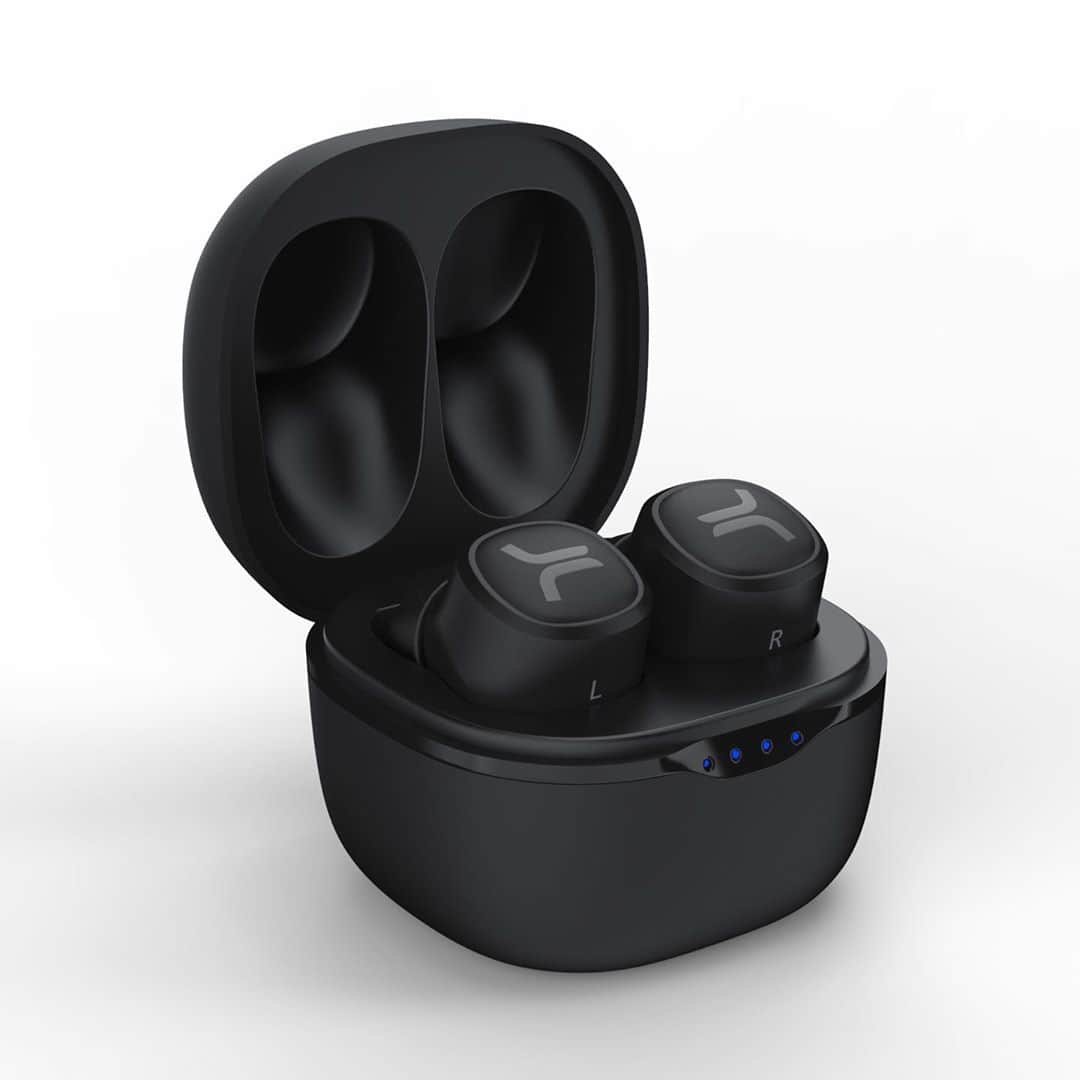 ウィーエスシーさんのインスタグラム写真 - (ウィーエスシーInstagram)「Available online now featuring wireless charging. Our WeSC True Wireless Earbuds keeps you connected at all times without the hassle of tangled cables. Recharge and go out all day, fully charged it will play your favorite playlists for up to 20 hours. The Earbuds are iPX6 rated, so it will hold up against elements like heavy rainfall and high pressure water. • • • • • • • #wesc #wescheadphones #wearethesuperlativeconspiracy #headphones #music #earphones #headphone #bluetooth #audio #headset #wirelessheadphones #airpods #earbuds #audiophile #wirelesscharging #bluetoothheadphones #iphone #earphone #hifi #tech #headphonebluetooth #sound #samsung #gadgets #apple #headsetbluetooth #headfi #technology #hypebeast #tlf」10月20日 23時43分 - wesc1999