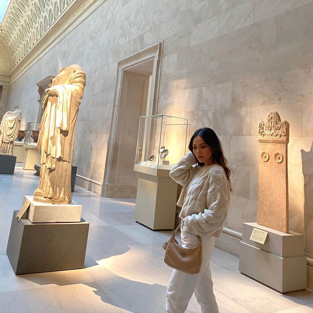 Marianna Hewittのインスタグラム：「missing nyc 🏙」