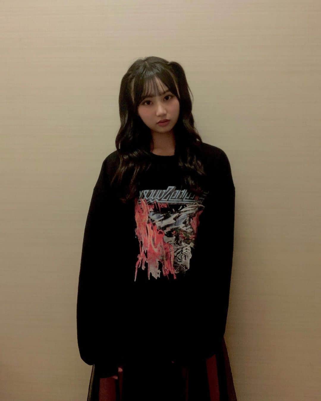  ジュニアアイドルImouto.tv Kurumi Miyamaru 宮丸くるみさんのインスタグラム写真 - (宮丸くるみInstagram)「#くるみんコーデ ・ ・ ・ #リリバリ #lilyofthevalley  #idol #アイドル #私服 #コーディネート #今日のコーデ #jouetie #トレーナーコーデ #jk #17歳 #高校生 #ハーフツイン  #ぱっつん前髪 #巻き髪 ...