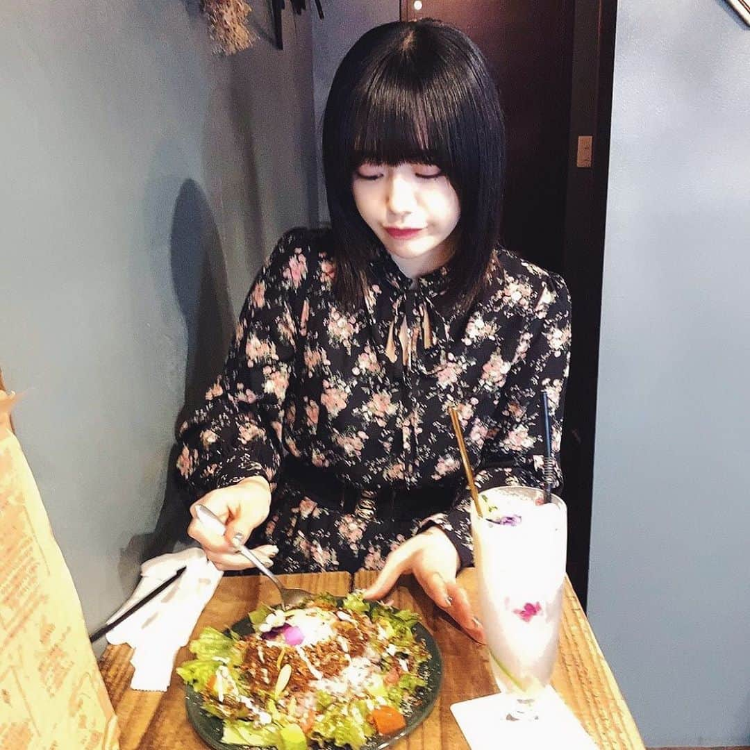 月雲ねるさんのインスタグラム写真 - (月雲ねるInstagram)「❁❁❁ . . . . . #eatneru #cafe #lunch #flowers #food #카페 #카페스타그램 #점심 #맛집 #맛스타그램 #맛집추천 #꽃 #꽃스타그램 #hanabar #池袋 #ランチ #クリームソーダ #花 #🌹#🌷#💐」10月21日 0時40分 - neruneruworld