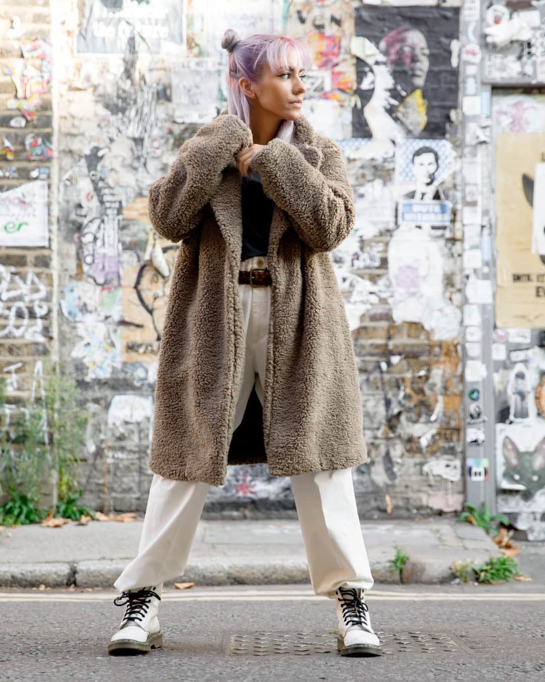UNIQLO UKのインスタグラム：「The coolest way to stay cosy this season. Who loves our fleece coat?  #Uniqlo #LifeWear #UniqloLifeWear」