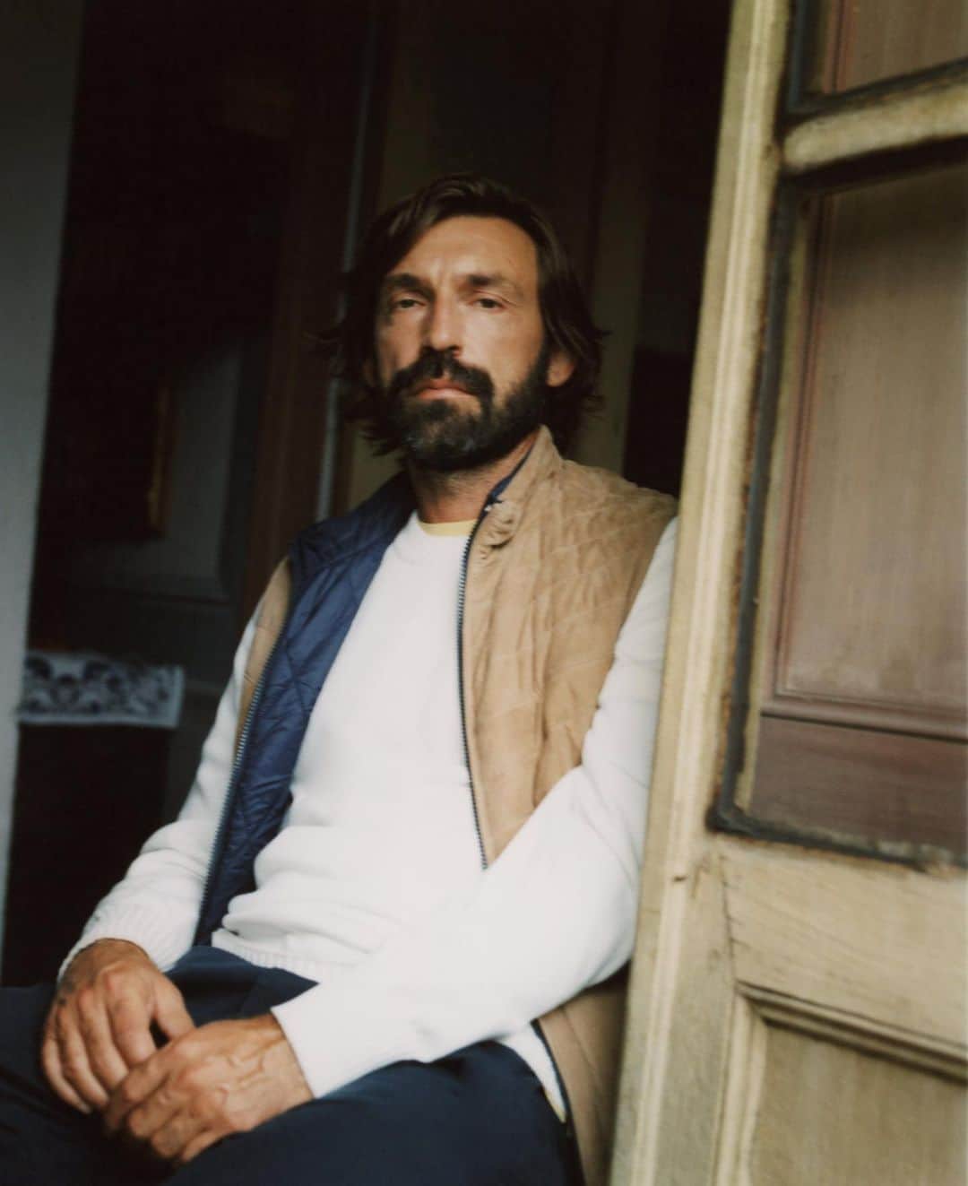 MR PORTERのインスタグラム：「An Italian football legend meets an Italian master of style: Mr @andreapirlo21 wears the latest @brunellocucinelli_brand collection (available exclusively on MR PORTER) and talks to us about clothes, his career and why he’s too cool for sprezzatura. Head to the link in bio to read the full interview. #MRPORTERPartnership」
