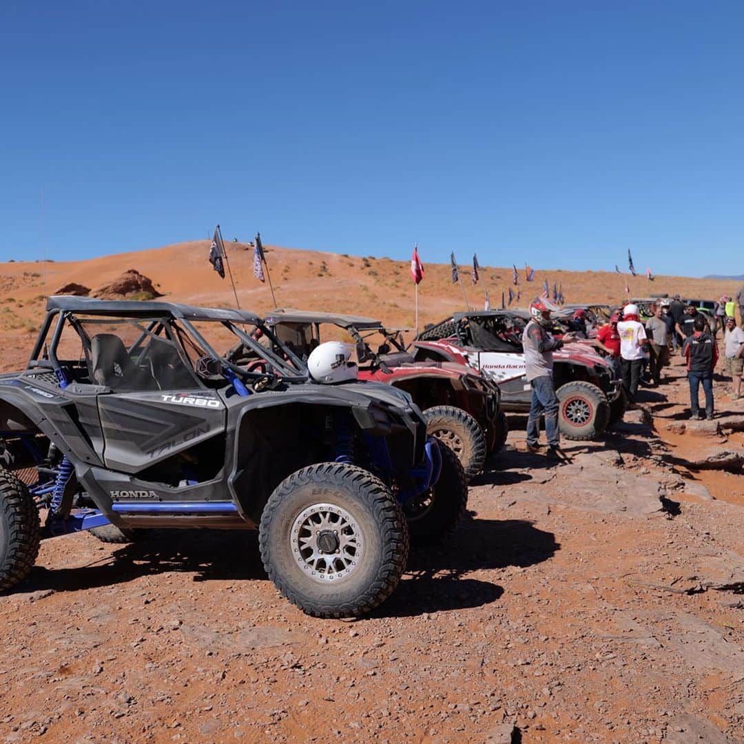 のインスタグラム：「This past weekend @jsportsxs and @hondaoffroadracing held the first annual #talontakeover in Southern Utah, just outside of Sand Hollow. Great to see this enthusiasm in the Talon community, and there are plans to make it an annual event. Will you attend next year? #hondasxs #betteronahonda」