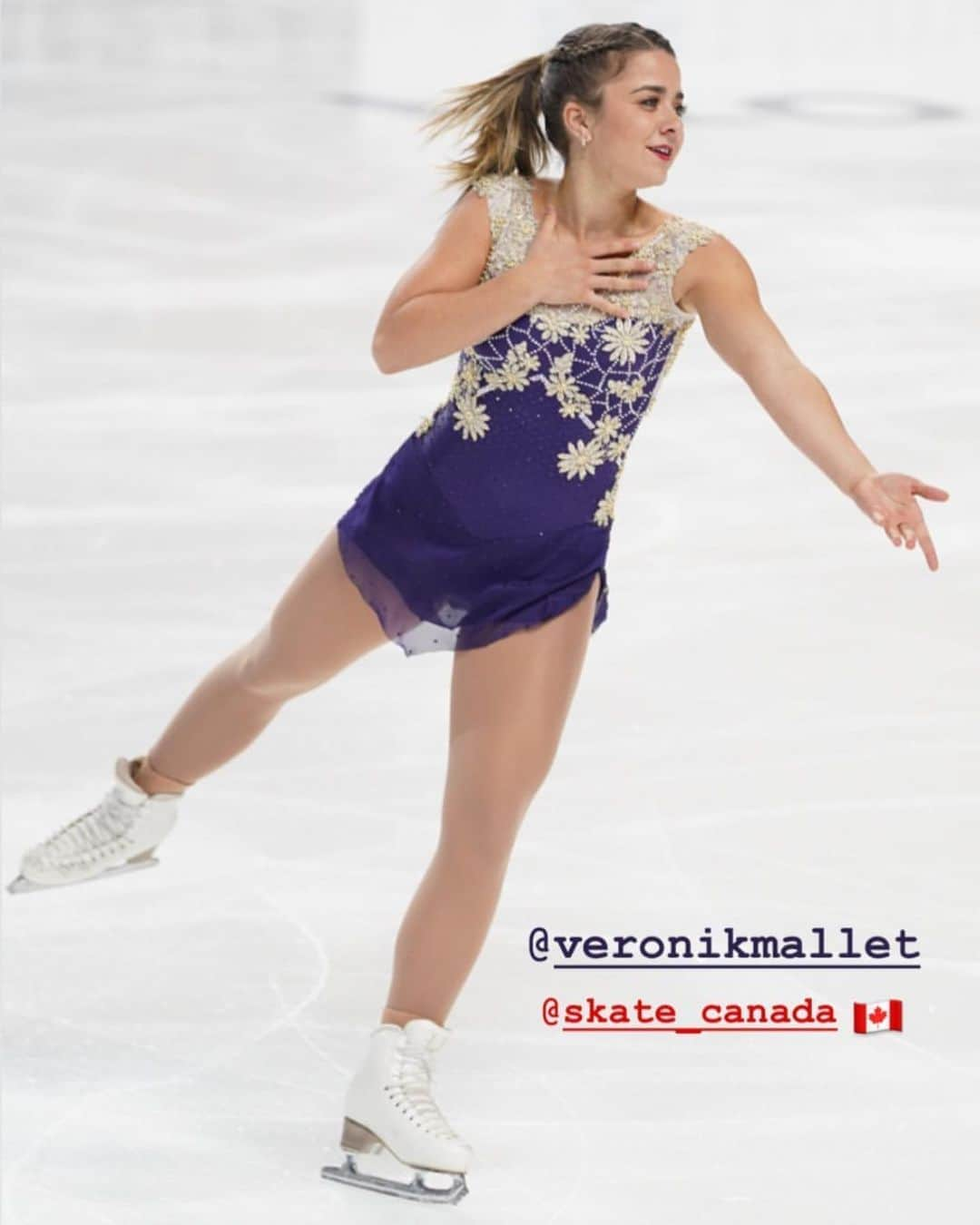 ヴェロニク・マレのインスタグラム：「One year ago today, je faisais mon programme long à skate america. Hâte de pouvoir refaire une compétition 🍁」