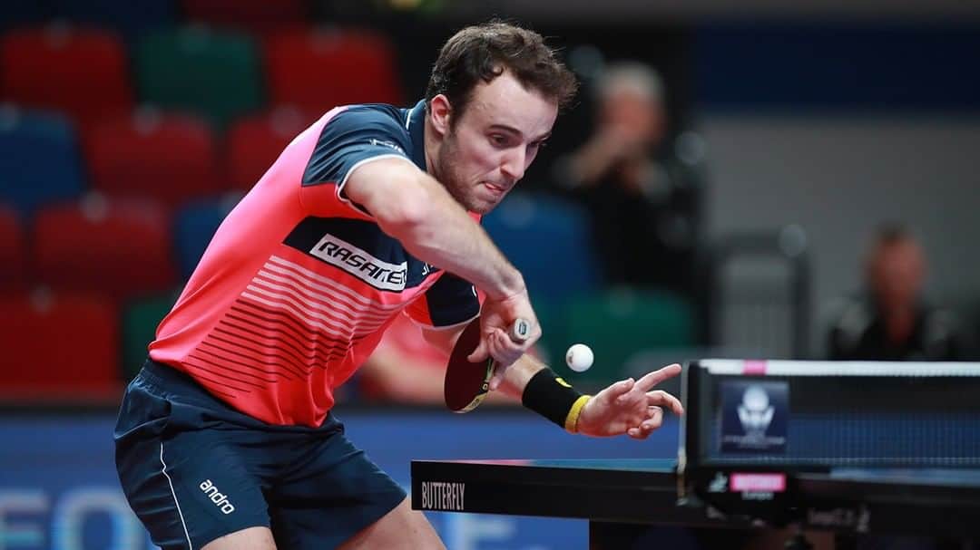 のインスタグラム：「🇫🇷 @simongauzyoff backhand #slowmo 🎥🏓  #TrainLikeAPro #TableTennis」