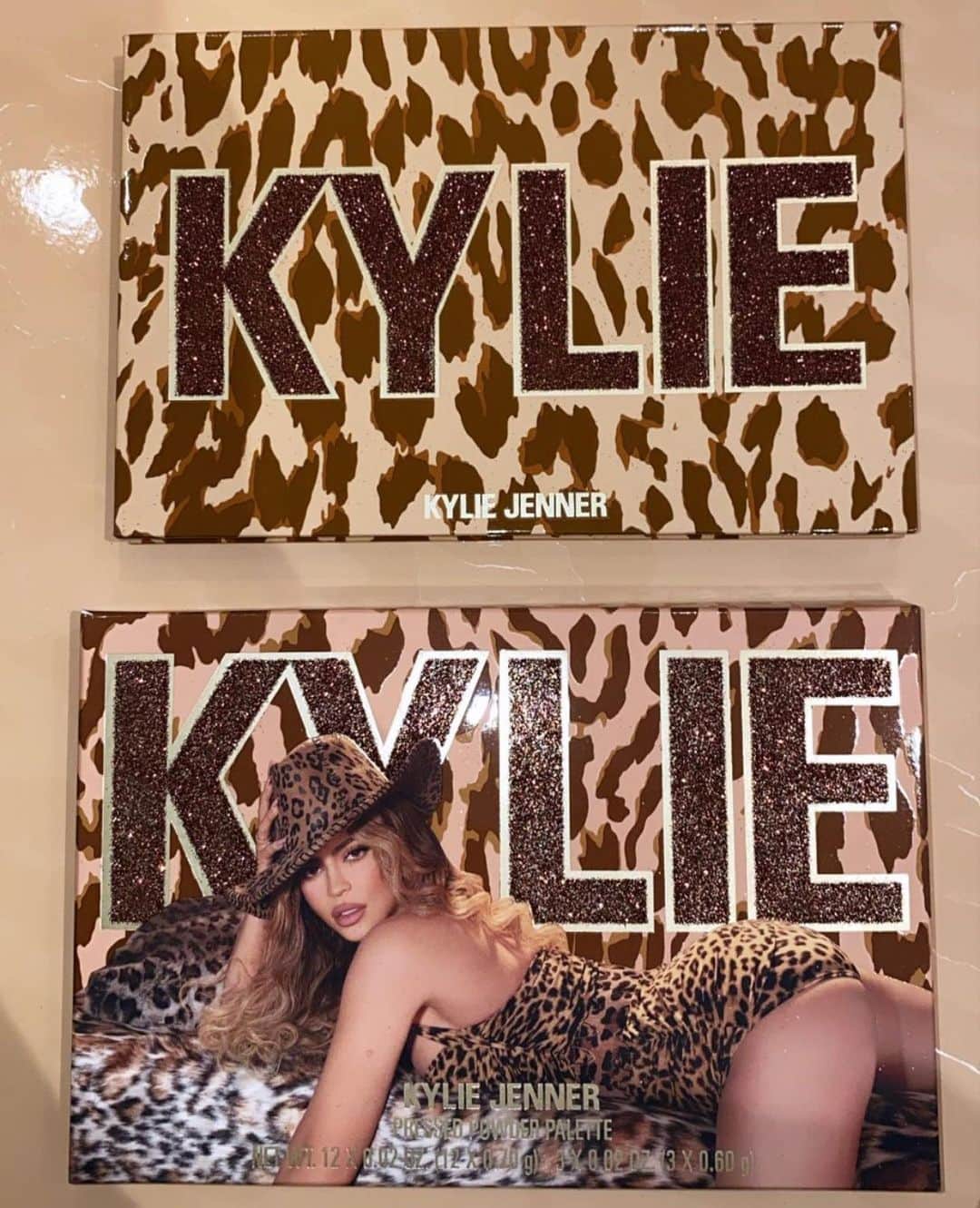 クリス・ジェンナーさんのインスタグラム写真 - (クリス・ジェンナーInstagram)「Kylie’s new collection launches 10/26 at 3pm pt. So perfect for the fall weather, can’t wait for this! @kyliejenner 🤎🐾 #proudmama @kyliecosmetics」10月21日 3時10分 - krisjenner