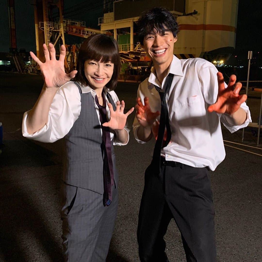 福士蒼汰のインスタグラム：「昨日はDIVER最終話見て頂き 有難う御座いました！  素敵なキャストの方々でした☺️  阿久津役のりょうさんとの ラストシーン 撮影もりょうさんとはこの日が最後だったのでパシャり（お茶目・可愛い）  そして謎の男として 紹介できなかった寺脇康文さん 少ないシーンでしたが キーパーソンとして輝いていました  皆さん、沢山の応援 有難う御座いました！」